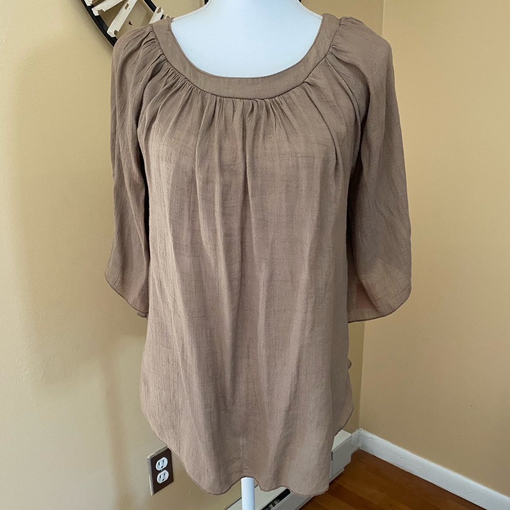Body Central Batwing Sleeve Top Size Small